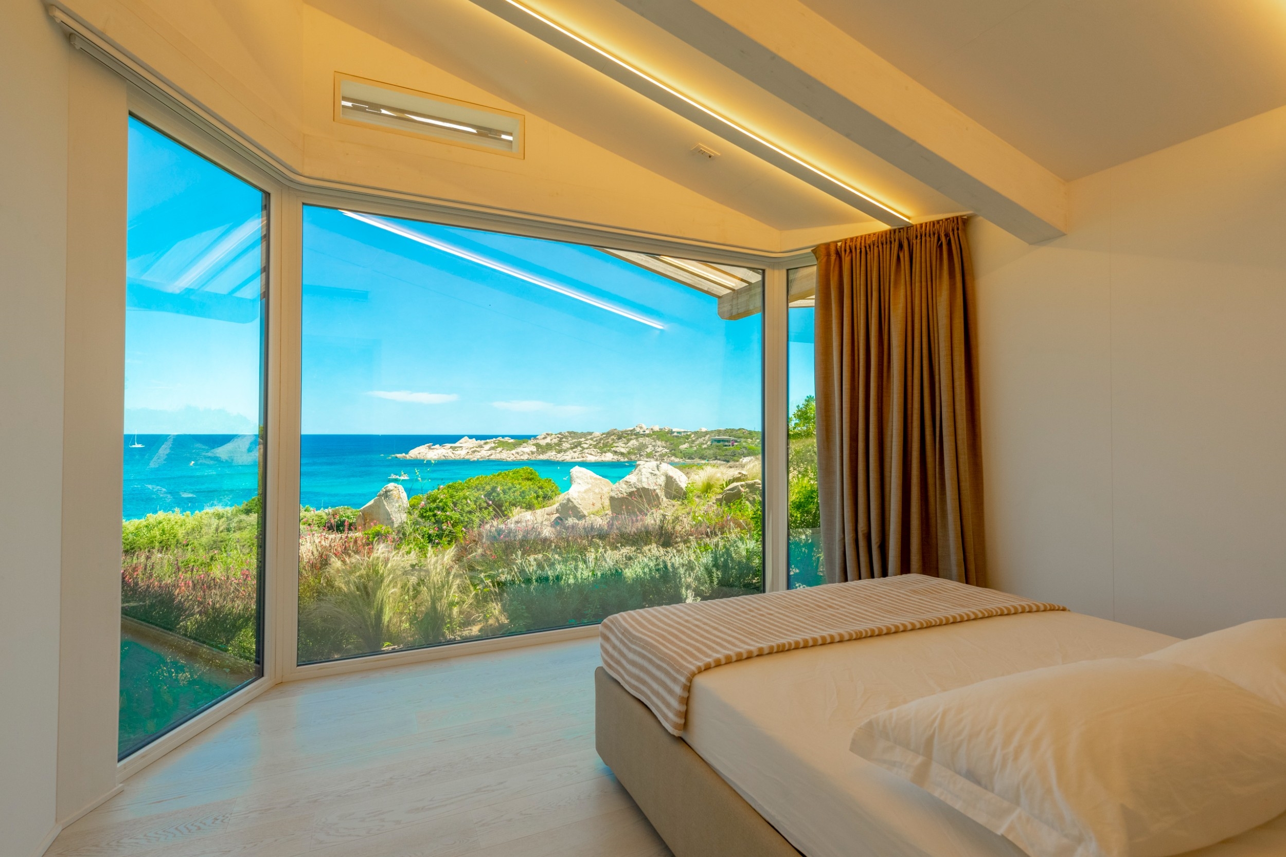  FOR SALE : Exceptional contemporary property - Panoramic sea view - Cavallo isl… - 物件實景