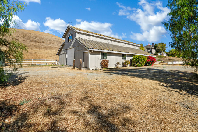 Tres Pinos, California, 95075, United States, 3 Bedrooms Bedrooms, ,3 BathroomsBathrooms,Residential,For Sale,1988626