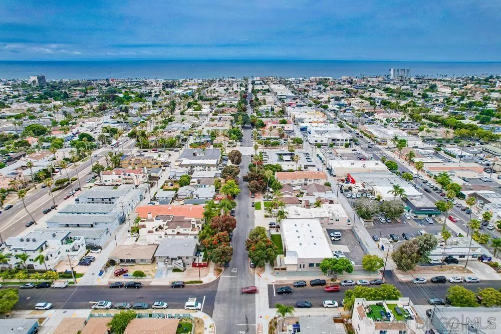San Diego, California, 92109, United States, 2 Bedrooms Bedrooms, ,3 BathroomsBathrooms,Residential,For Sale,1901118