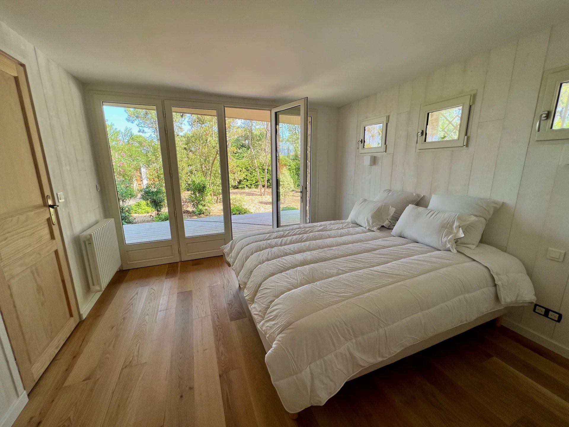 Lège-Cap-Ferret, New Aquitaine, 33950, FR, 5 Bedrooms Bedrooms, ,4 BathroomsBathrooms,Residential,For Sale,1323539