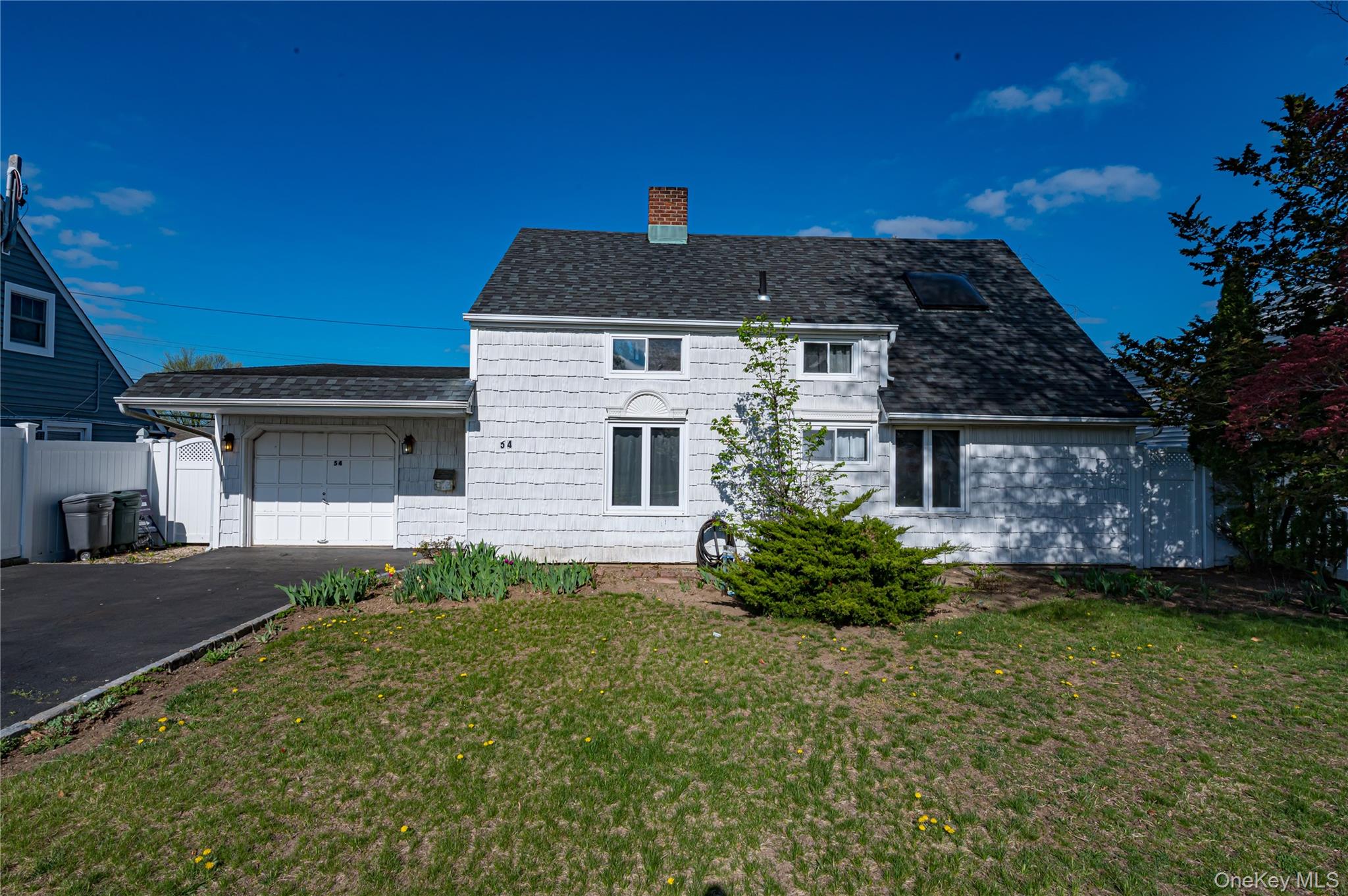  54 Ramble Lane, Levittown, NY, 11756 - 物件實景