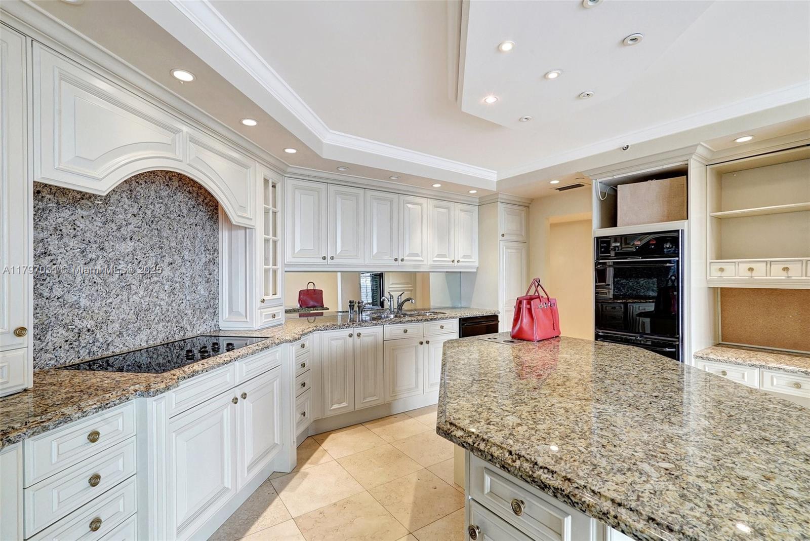 Aventura, Florida, 33180, United States, 4 Bedrooms Bedrooms, ,5 BathroomsBathrooms,Residential,For Sale,1796989