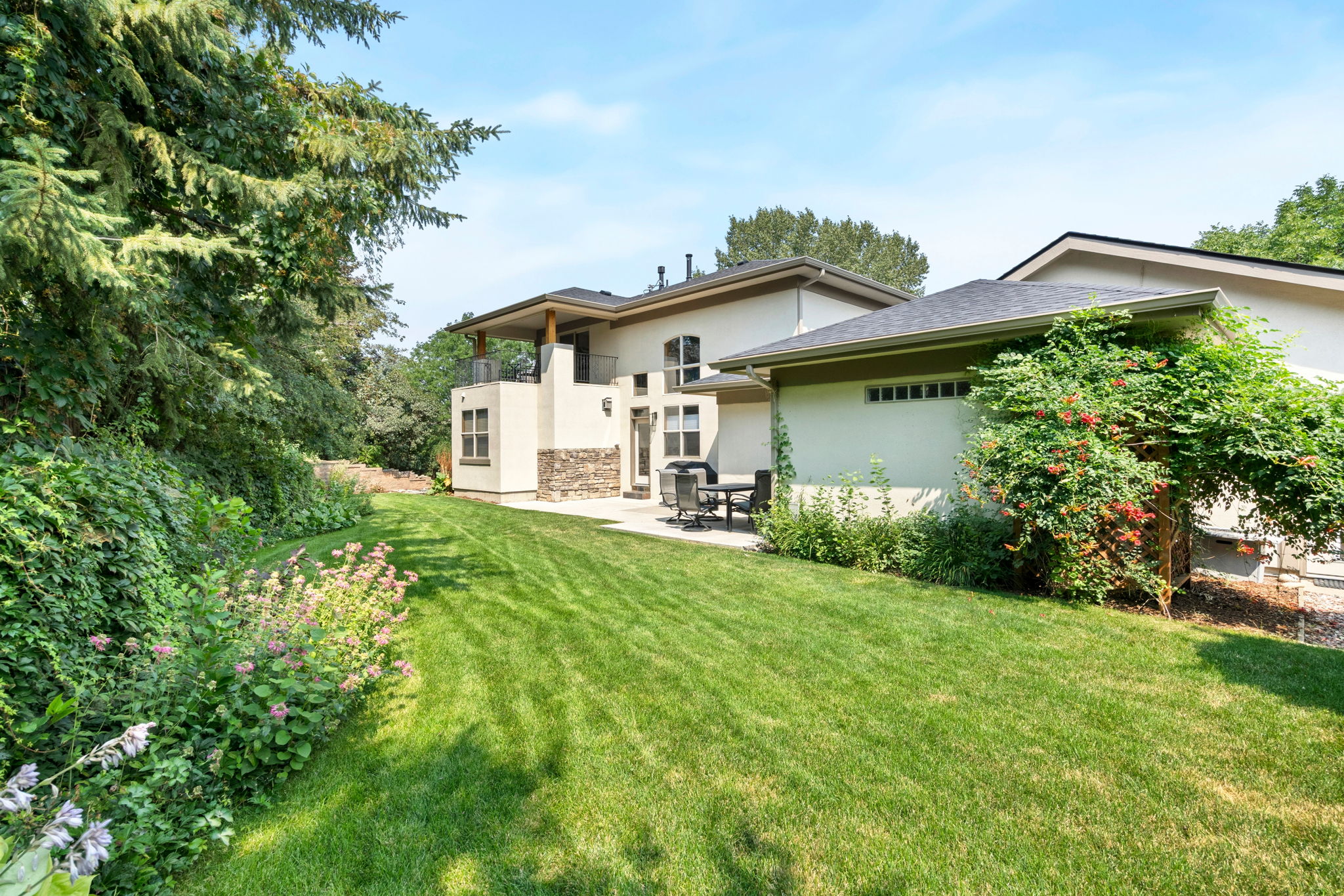  Luxuriously Renovated Home Overlooking Hole 15 of the Ptarmigan Country Club - 物件實景