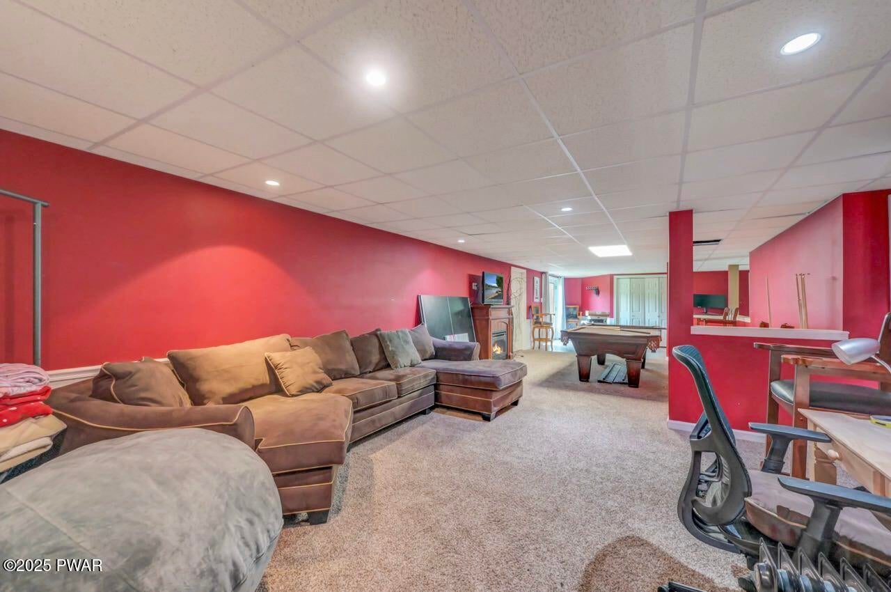 Honesdale, Pennsylvania, 18431, United States, 5 Bedrooms Bedrooms, ,4 BathroomsBathrooms,Residential,For Sale,1973688