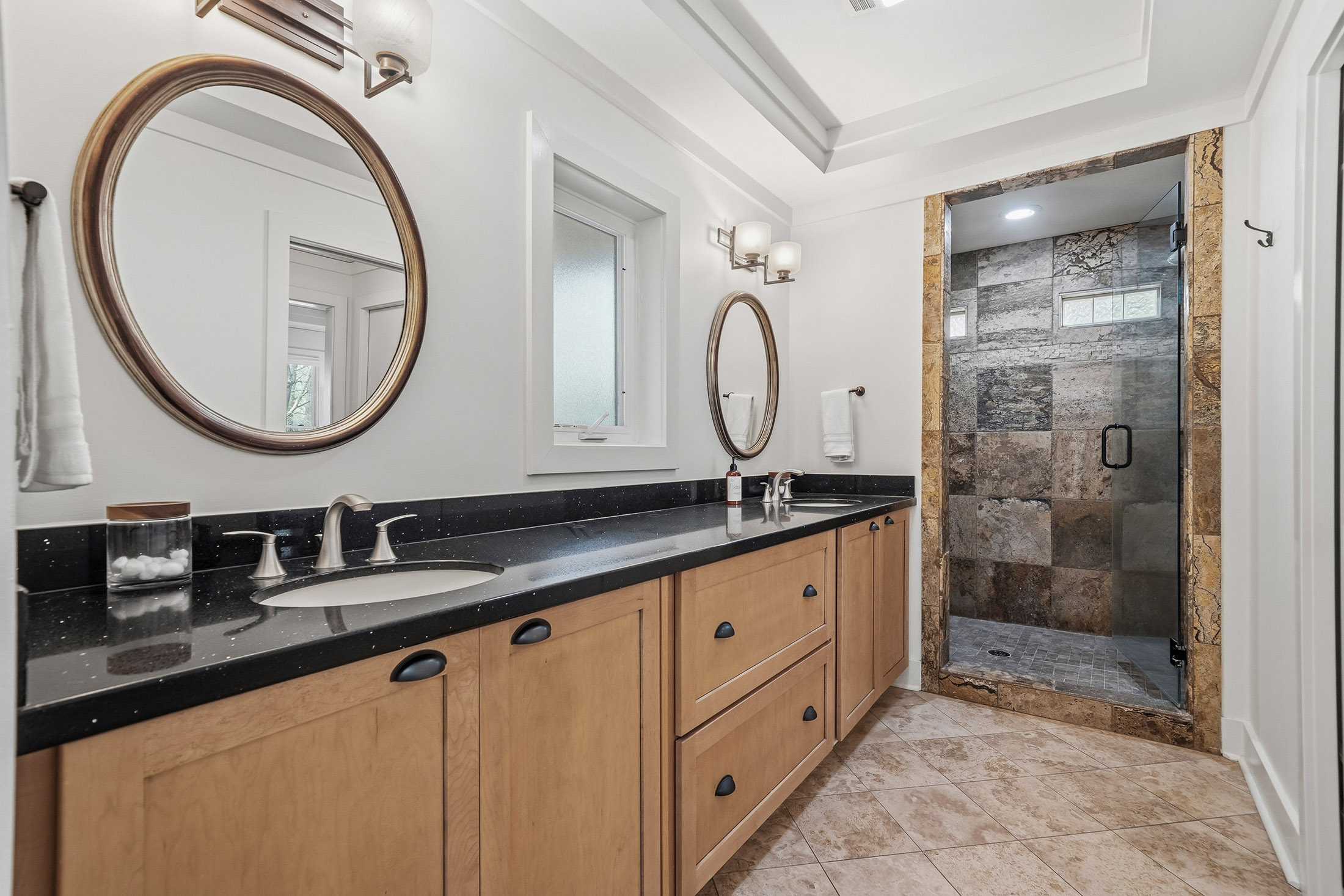  Move-in Ready Lakefront Home Delivers the Ultimate Lake Oconee Lifestyle - 物件實景