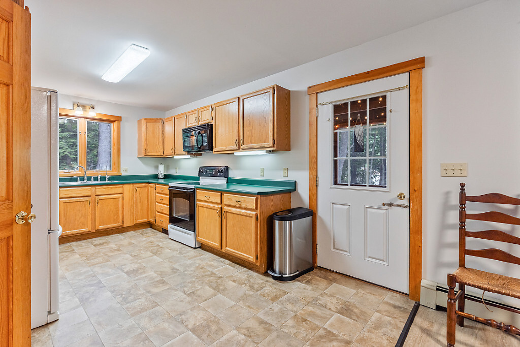 Rome, Maine, 04963, United States, 4 Bedrooms Bedrooms, ,2 BathroomsBathrooms,Residential,For Sale,1948503