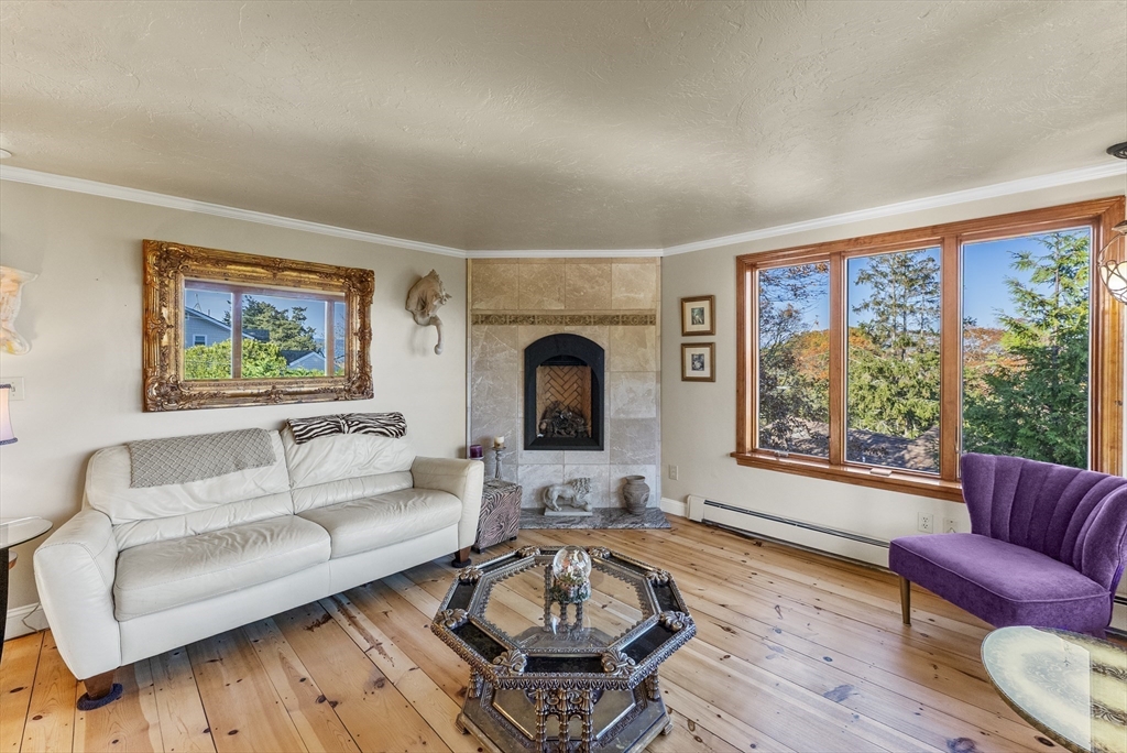 Plymouth, Massachusetts, 02360, United States, 3 Bedrooms Bedrooms, ,4 BathroomsBathrooms,Residential,For Sale,1994439