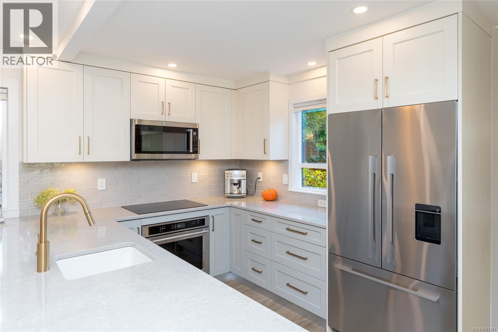 COBBLE HILL, British Columbia, V8H 0G3, CA, 3 Bedrooms Bedrooms, ,1 BathroomBathrooms,Residential,For Sale,1951189