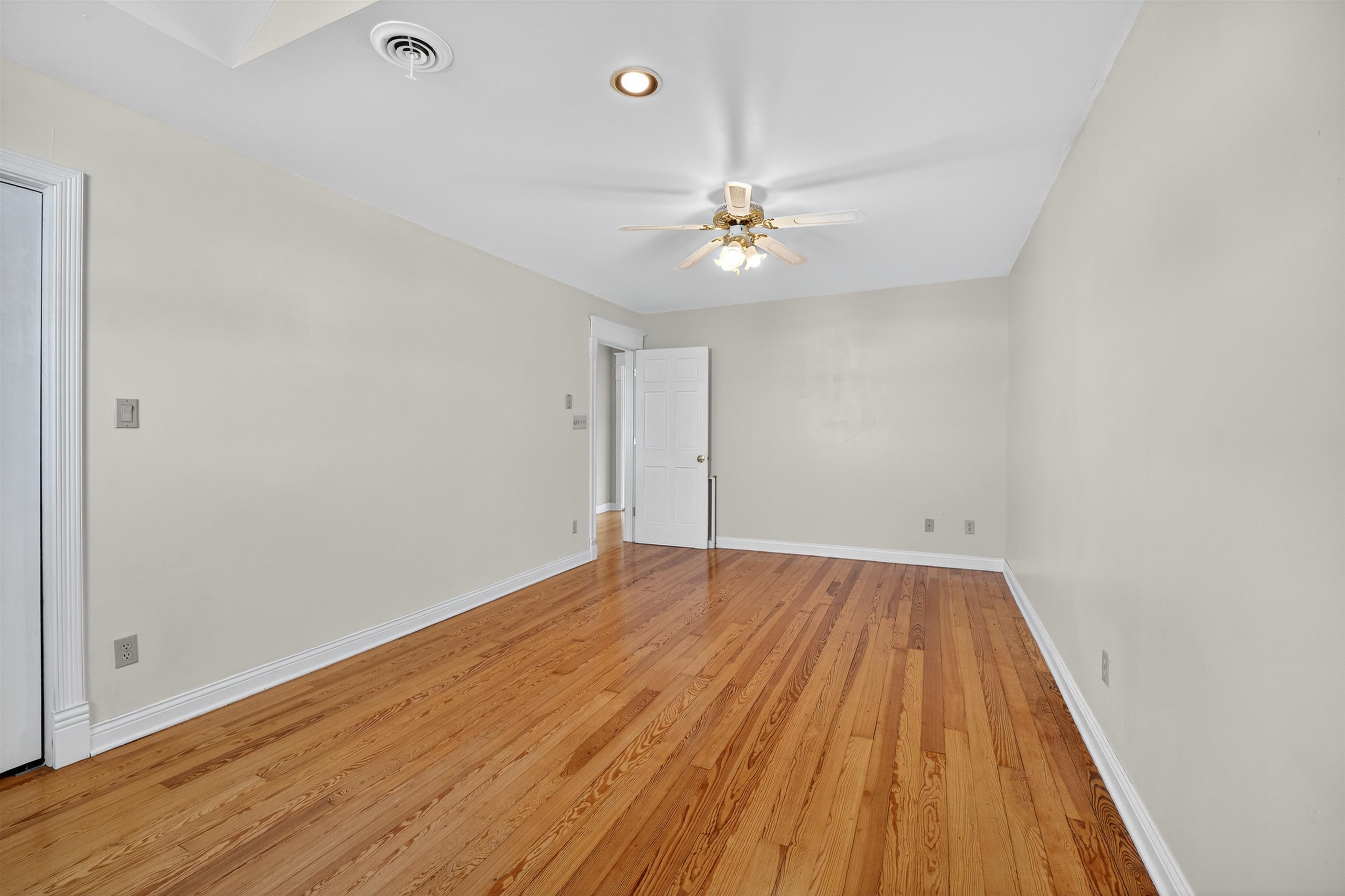 NEW HOLSTEIN, Wisconsin, 53061, United States, 3 Bedrooms Bedrooms, ,2 BathroomsBathrooms,Residential,For Sale,1995926