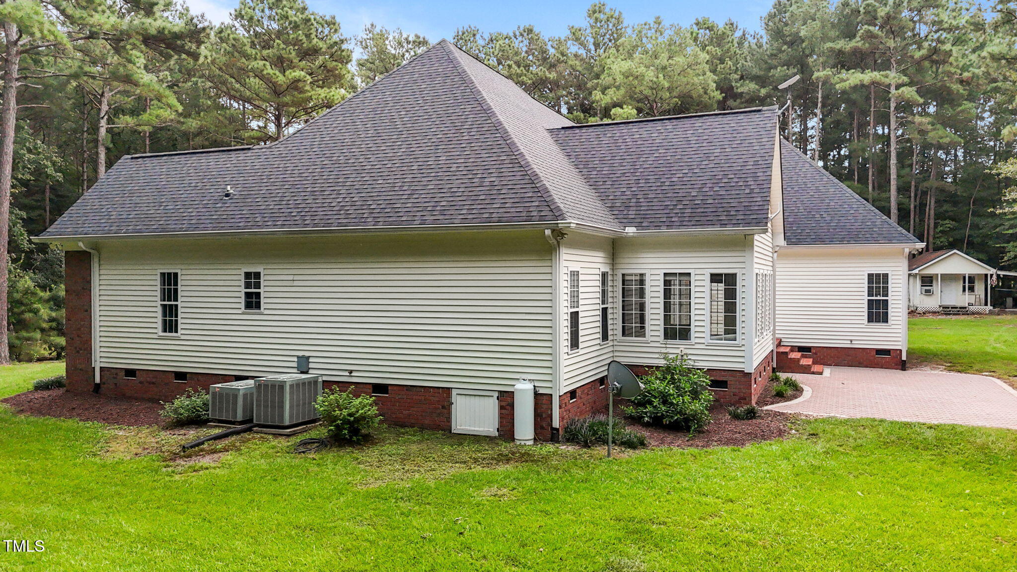 Smithfield, North Carolina, 27577, United States, 3 Bedrooms Bedrooms, ,4 BathroomsBathrooms,Residential,For Sale,1933670