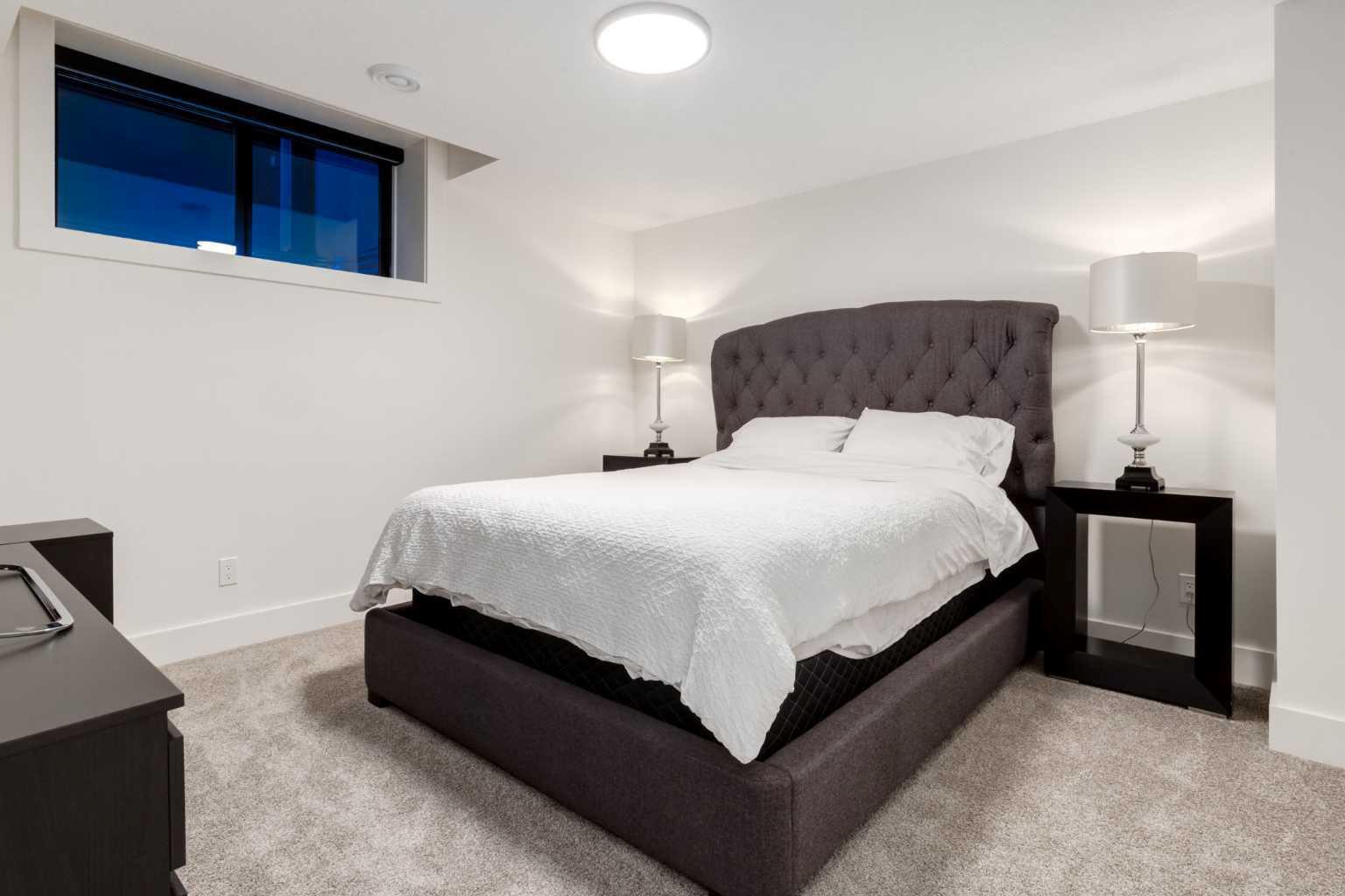 HERITAGE POINTE, Alberta, T1S 4K5, CA, 5 Bedrooms Bedrooms, ,5 BathroomsBathrooms,Residential,For Sale,1837461