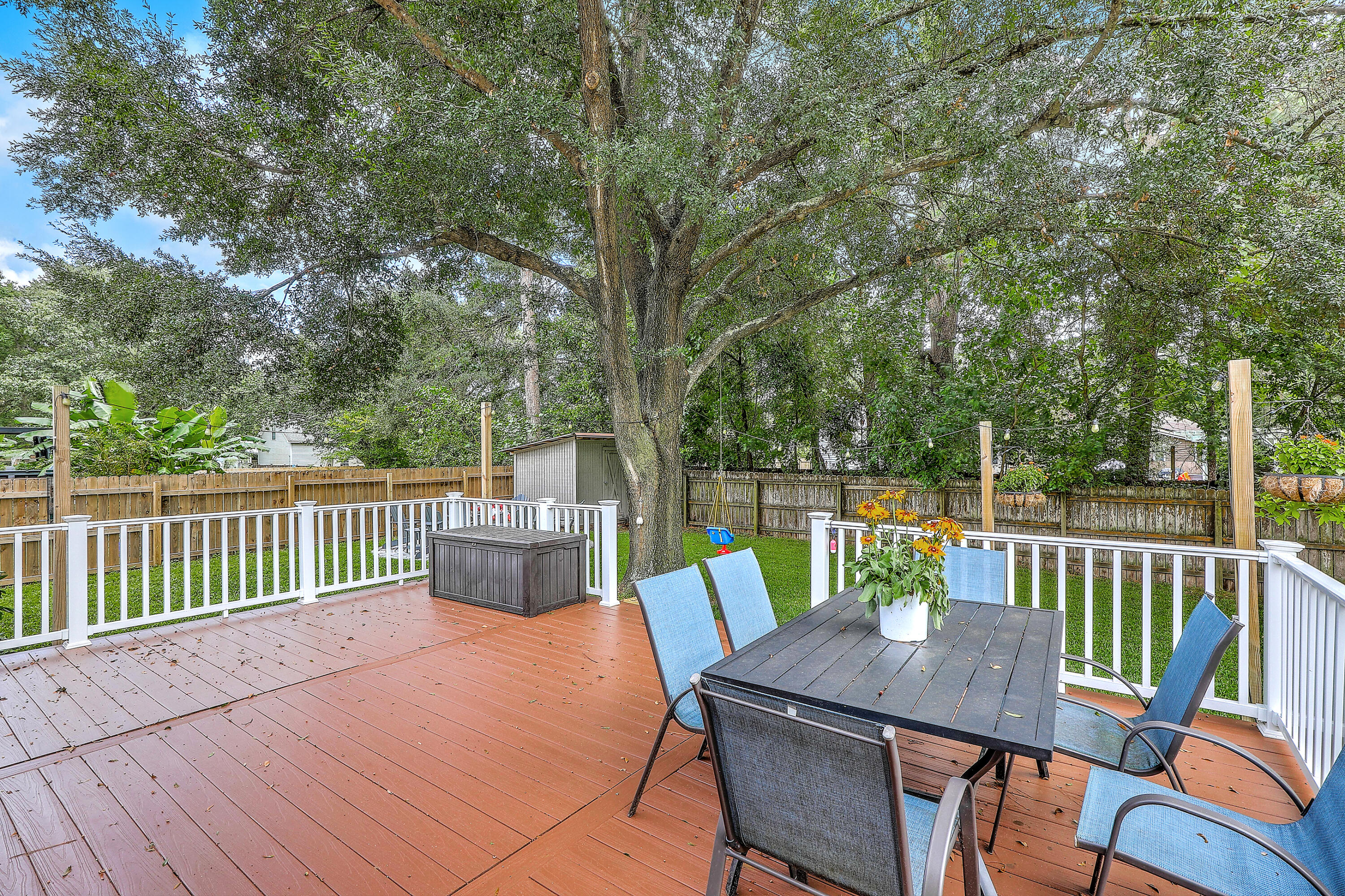 Charleston, South Carolina, 29412, United States, 3 Bedrooms Bedrooms, ,2 BathroomsBathrooms,Residential,For Sale,1924238