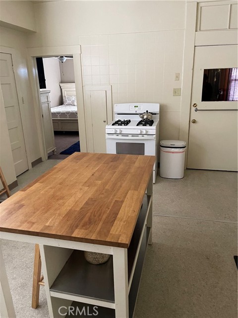 Los Angeles, California, 90031, United States, 4 Bedrooms Bedrooms, ,Residential,For Sale,1983517