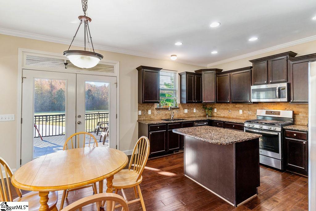 Travelers Rest, South Carolina, 29690, United States, 5 Bedrooms Bedrooms, ,3 BathroomsBathrooms,Residential,For Sale,1986056