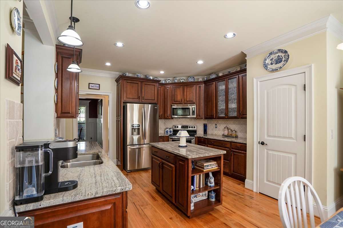 Winder, Georgia, 30680, United States, 5 Bedrooms Bedrooms, ,4 BathroomsBathrooms,Residential,For Sale,1837840