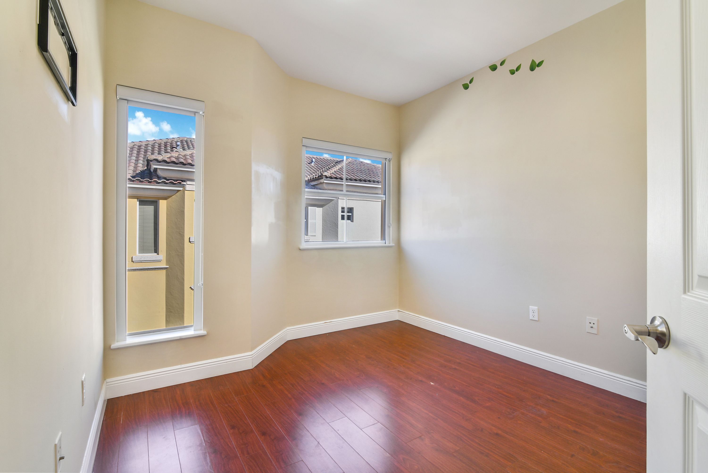  2707 NE 184th Ter, Aventura, FL, 33160 - 物件實景