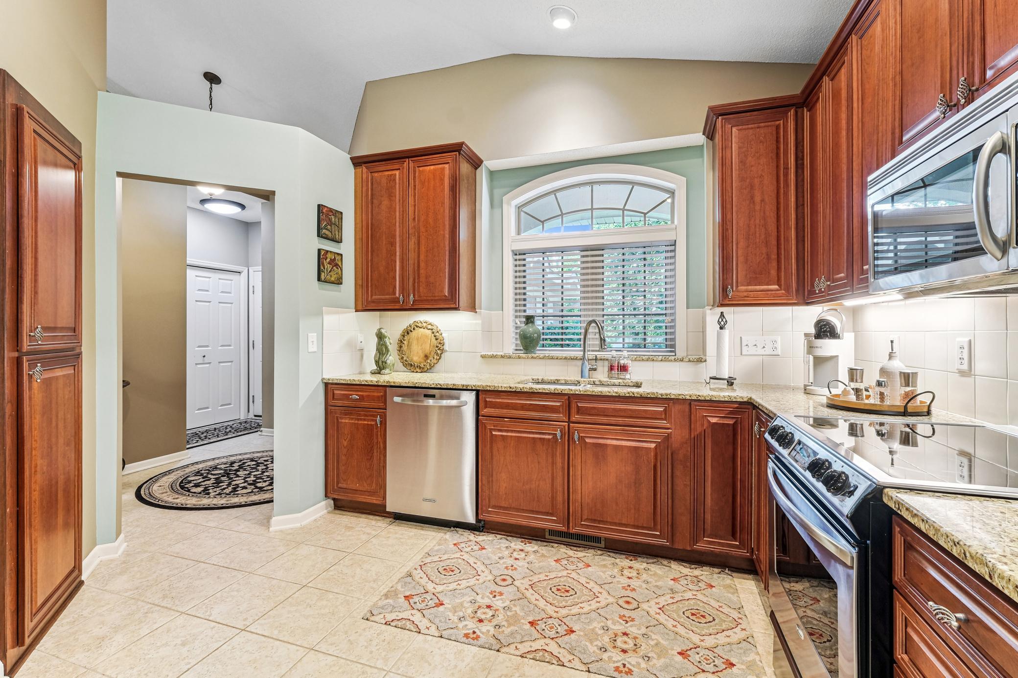 Plymouth, Minnesota, 55446, United States, 3 Bedrooms Bedrooms, ,2 BathroomsBathrooms,Residential,For Sale,1931417