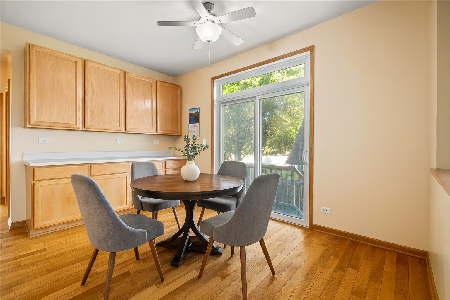 West Chicago, Illinois, 60185, United States, 4 Bedrooms Bedrooms, ,4 BathroomsBathrooms,Residential,For Sale,1981080