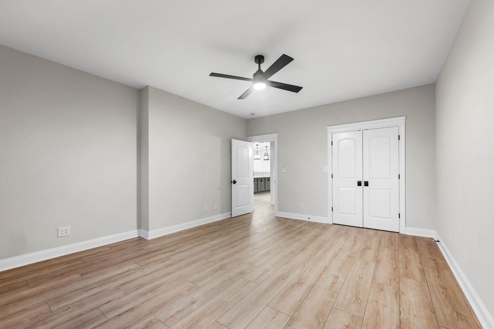 Adams, Tennessee, 37010, United States, 4 Bedrooms Bedrooms, ,4 BathroomsBathrooms,Residential,For Sale,1904806