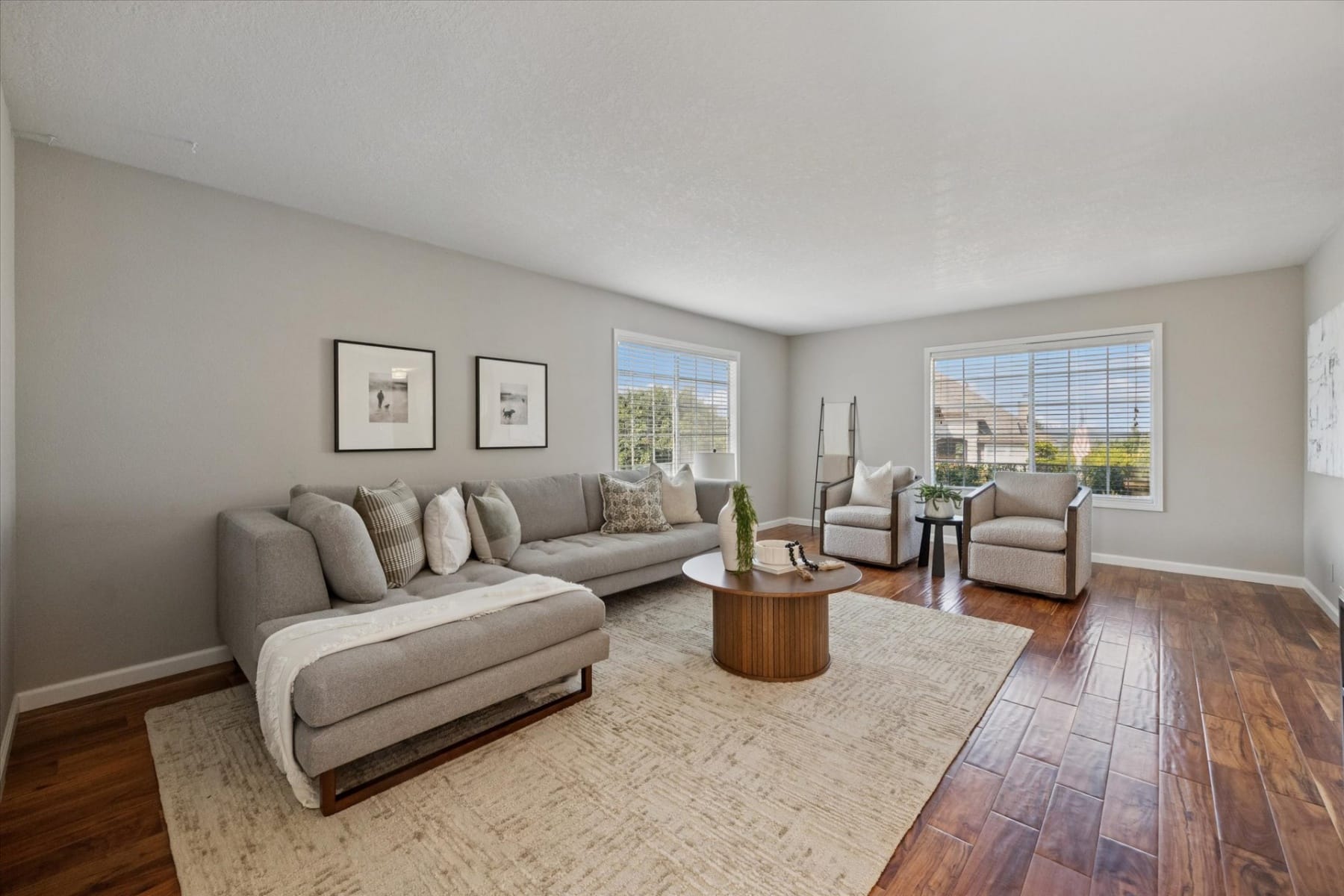  11445 SW WOODLEE HEIGHTS CT Portland, OR 97219 - 物件實景