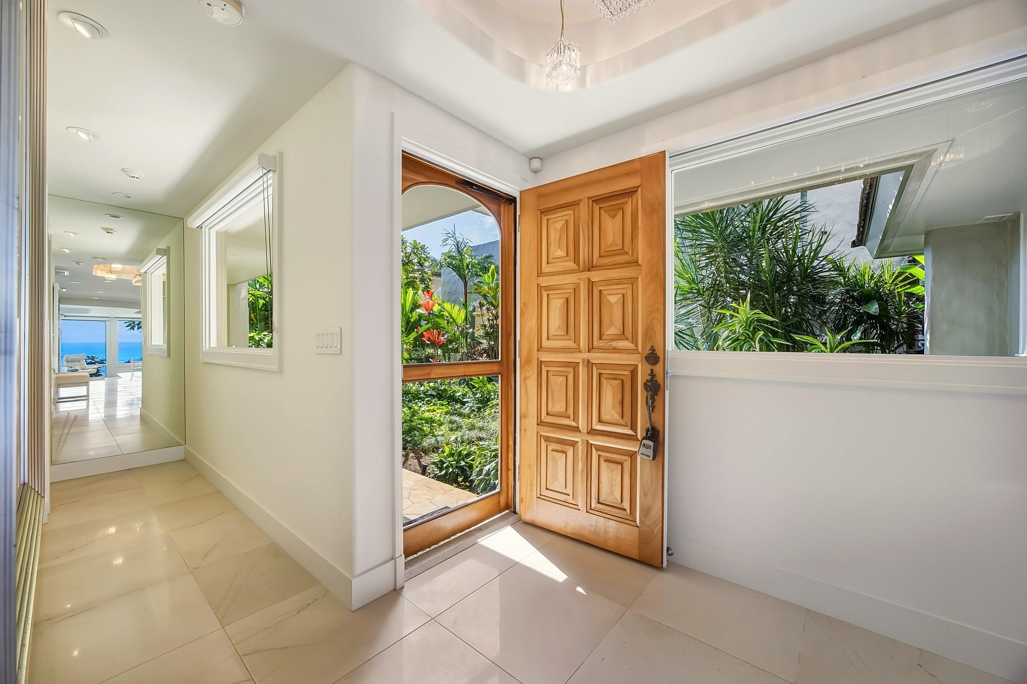 Lahaina, Hawaii, 96761, United States, 2 Bedrooms Bedrooms, ,3 BathroomsBathrooms,Residential,For Sale,1998478