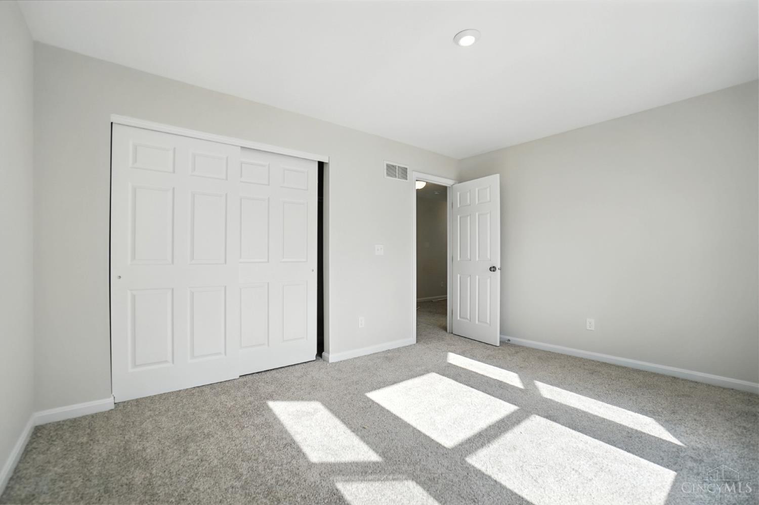 Liberty Twp, Ohio, 45044, United States, 4 Bedrooms Bedrooms, ,4 BathroomsBathrooms,Residential,For Sale,1938981