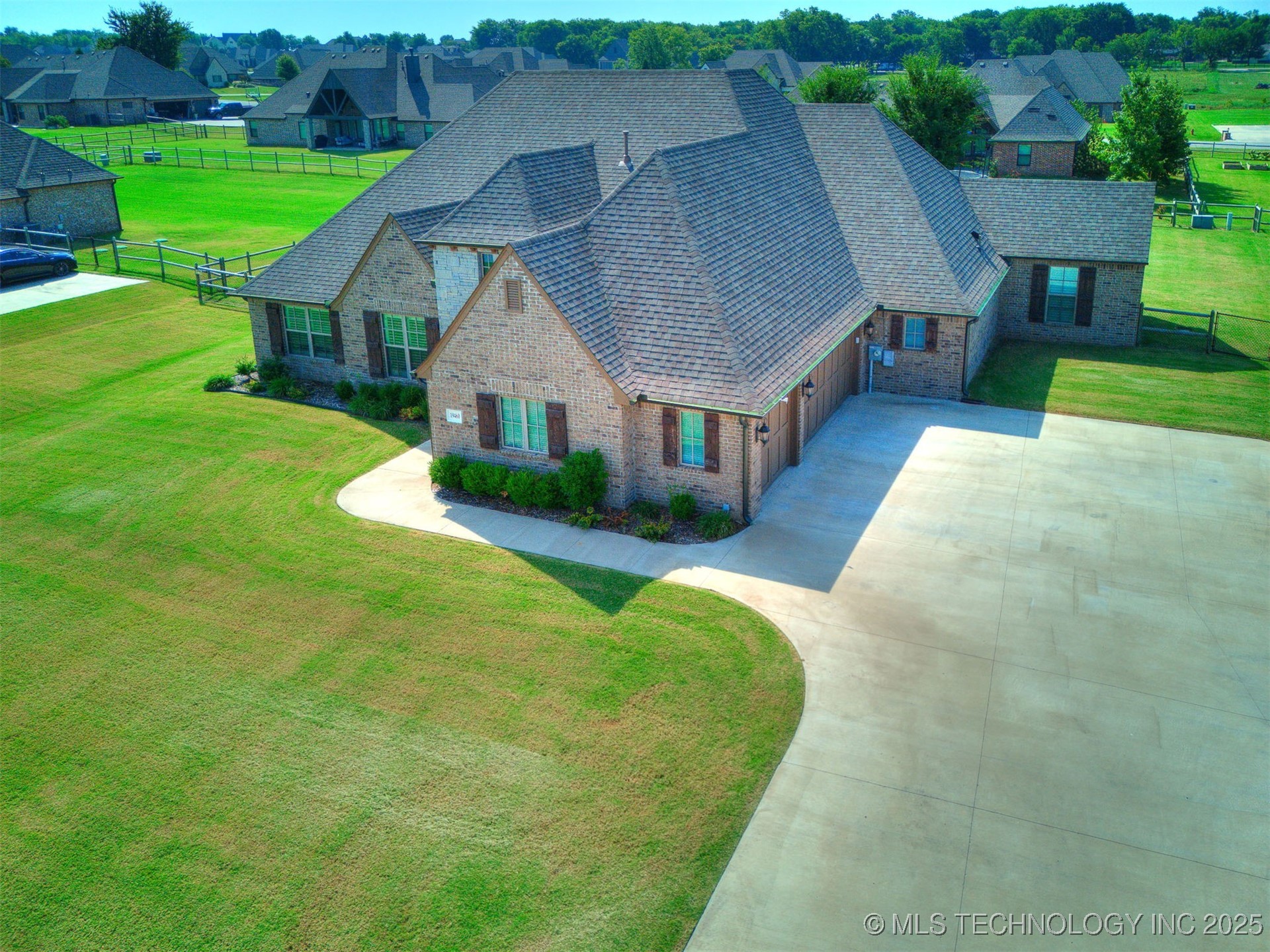Owasso, Oklahoma, 74055, United States, 4 Bedrooms Bedrooms, ,3 BathroomsBathrooms,Residential,For Sale,1951172