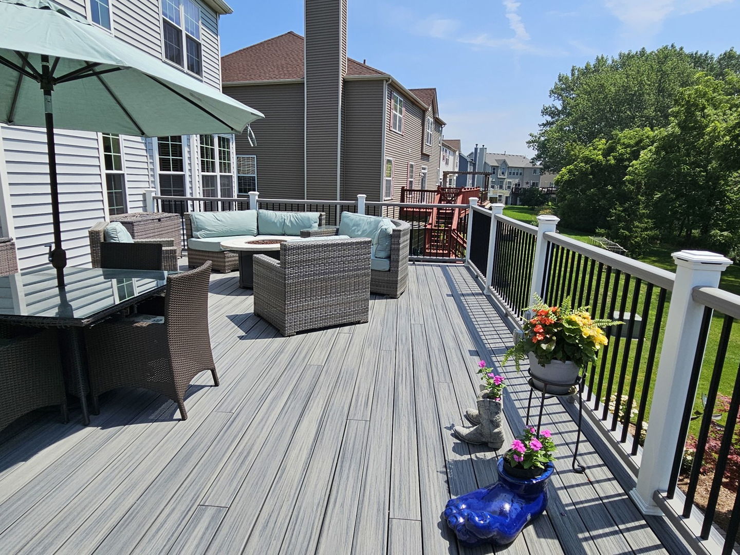 Antioch, Illinois, 60002, United States, 4 Bedrooms Bedrooms, ,4 BathroomsBathrooms,Residential,For Sale,1988029