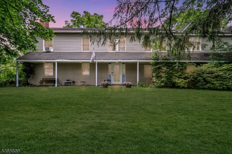 Franklin Twp., New Jersey, 07882, United States, 4 Bedrooms Bedrooms, ,3 BathroomsBathrooms,Residential,For Sale,1957120