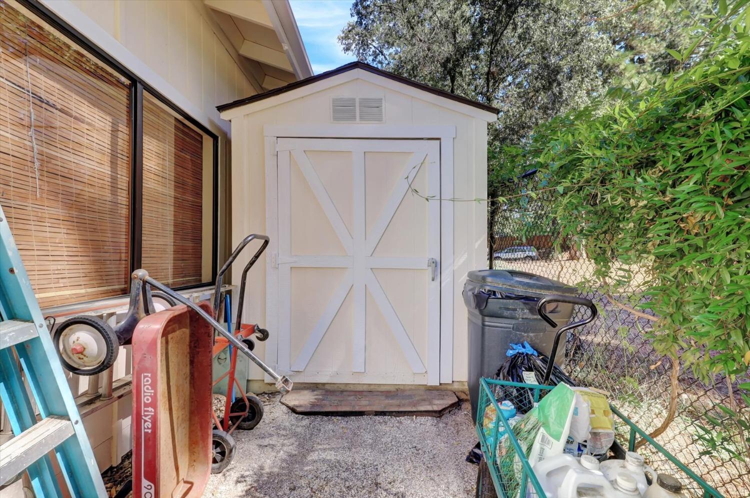 12252 Francis Drive, Grass Valley, California, 95949, United States, 3 Bedrooms Bedrooms, ,2 BathroomsBathrooms,Residential,For Sale,12252 Francis Drive,1631801