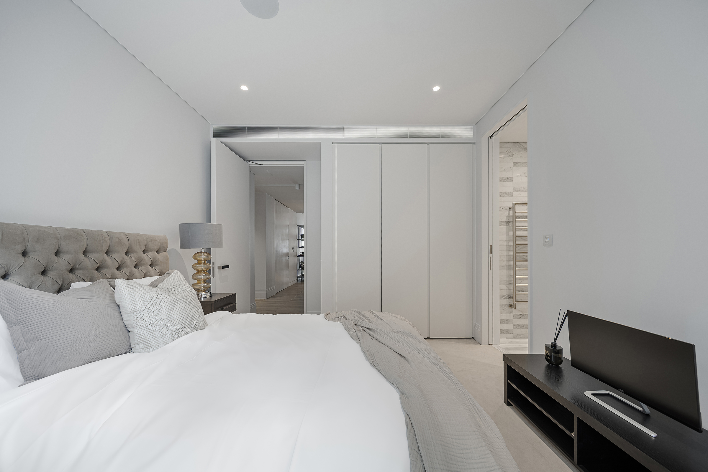  A Second-Floor Apartment in a Prestigious Mayfair Address - 物件實景