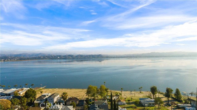 Lake Elsinore, California, 92530, United States, 4 Bedrooms Bedrooms, ,5 BathroomsBathrooms,Residential,For Sale,2008586