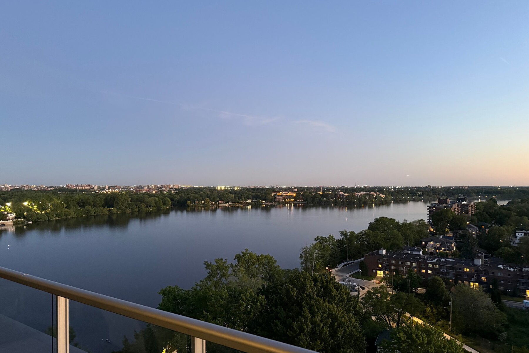  Pont-Viau, Laval - 物件實景