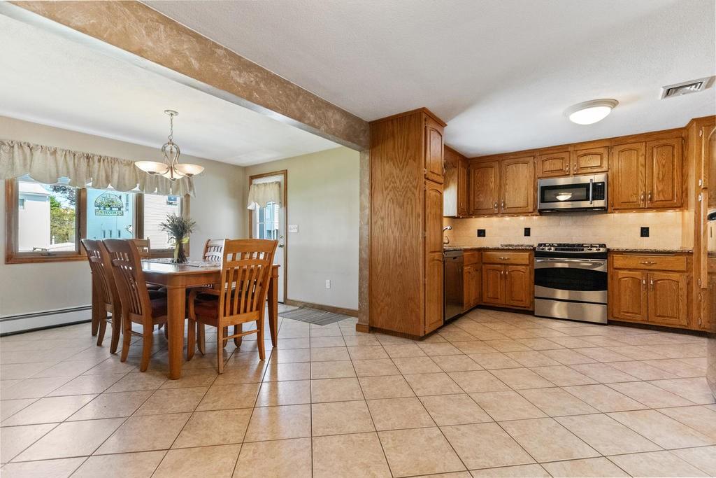 Malden, Massachusetts, 02148, United States, ,Residential,For Sale,1865038
