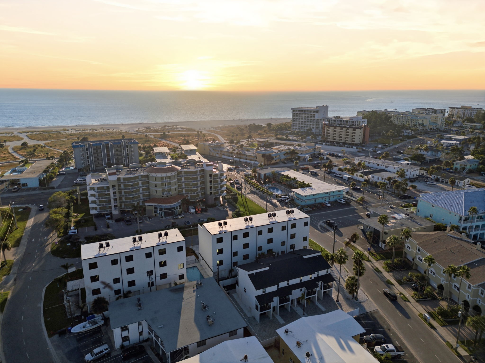 Treasure Island, Florida, 33706, United States, 5 Bedrooms Bedrooms, ,4 BathroomsBathrooms,Residential,For Sale,1887391