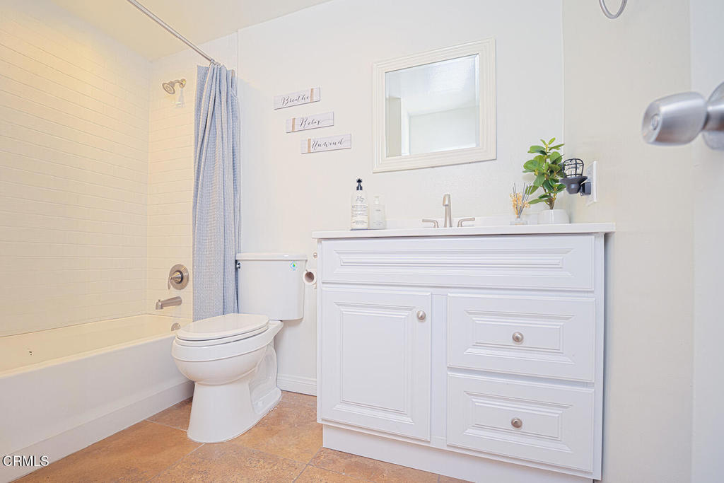 Thousand Oaks, California, 91360, United States, 3 Bedrooms Bedrooms, ,2 BathroomsBathrooms,Residential,For Sale,2005872
