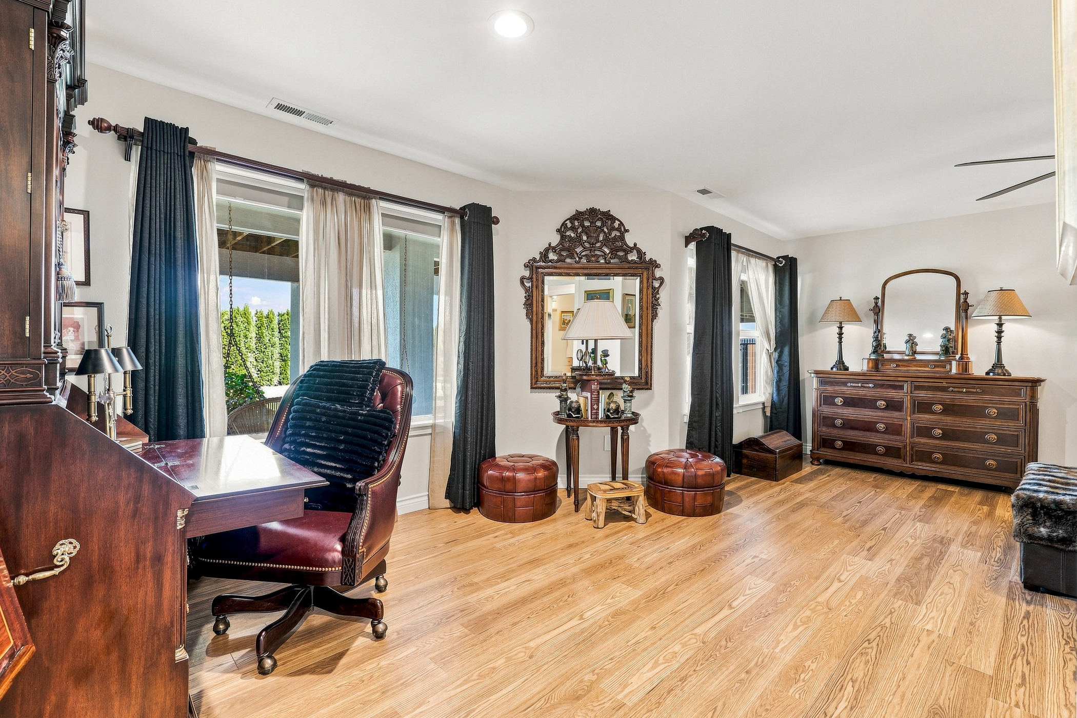  Welcome to 292 Meadow Hills Dr - 物件實景