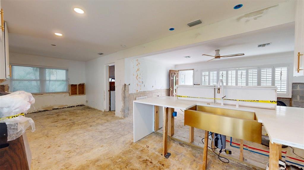 Redington Beach, Florida, 33708, United States, 3 Bedrooms Bedrooms, ,2 BathroomsBathrooms,Residential,For Sale,1895824