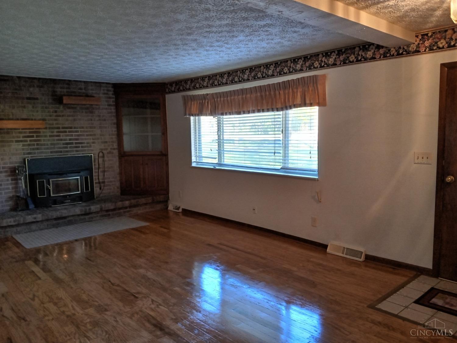 663 N Cherry Street, Germantown, Ohio, 45327, United States, 3 Bedrooms Bedrooms, ,2 BathroomsBathrooms,Residential,For Sale,663 N Cherry Street ,1656225