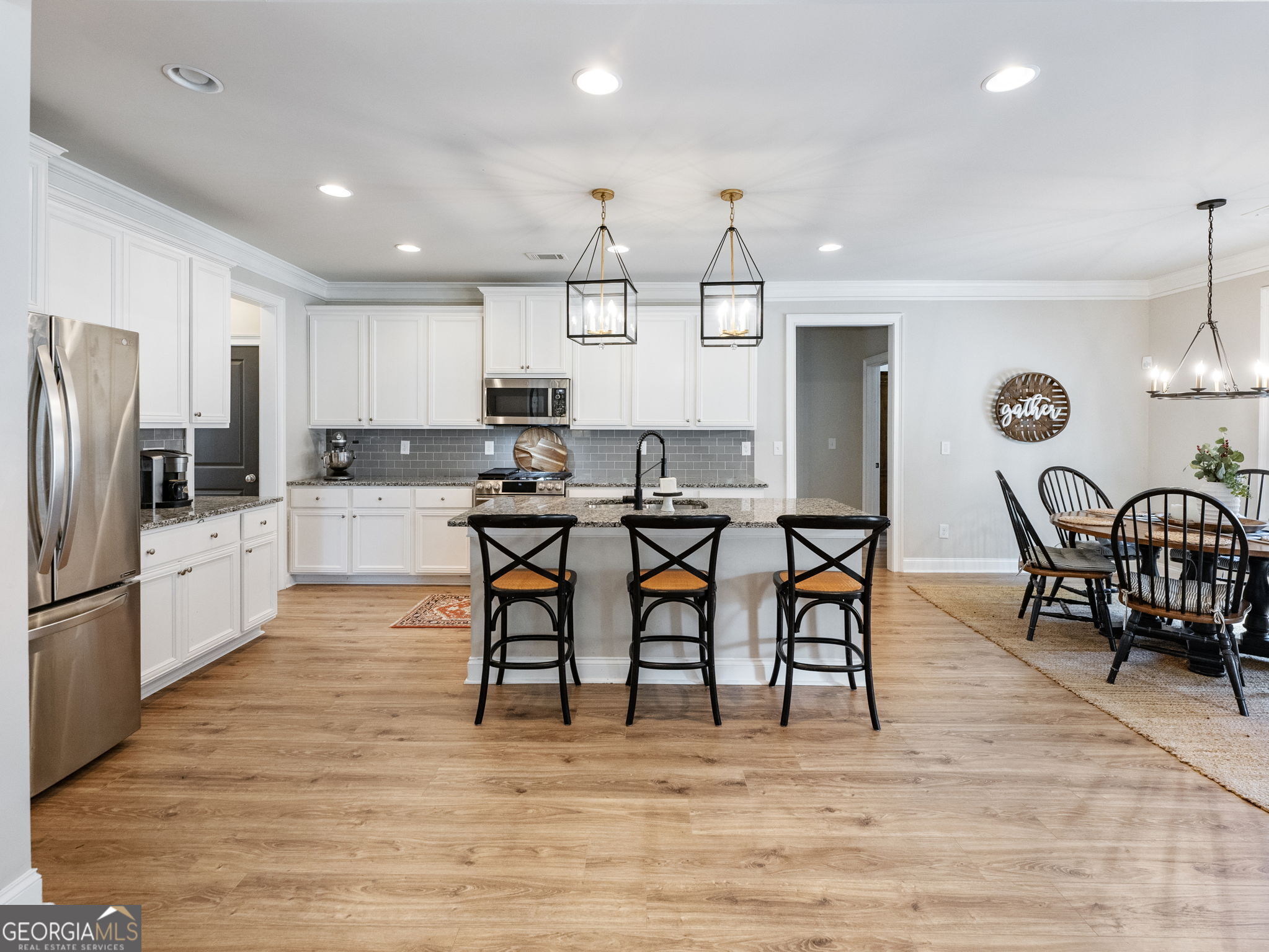 Hoschton, Georgia, 30548, United States, 5 Bedrooms Bedrooms, ,3 BathroomsBathrooms,Residential,For Sale,1986295