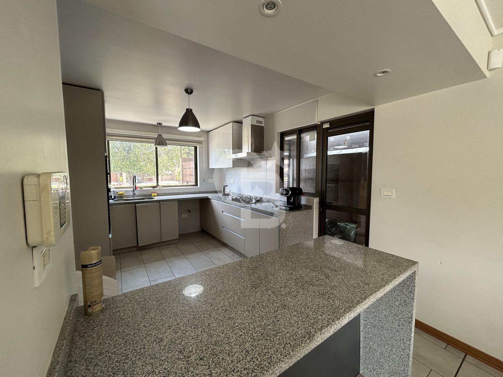 Colina, Chile, 3 Bedrooms Bedrooms, ,2 BathroomsBathrooms,Residential,For Sale,2000865