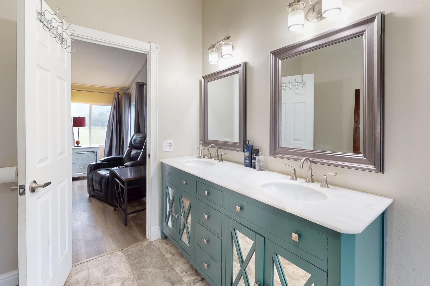 Oroville, California, 95966, United States, 2 Bedrooms Bedrooms, ,2 BathroomsBathrooms,Residential,For Sale,2008173