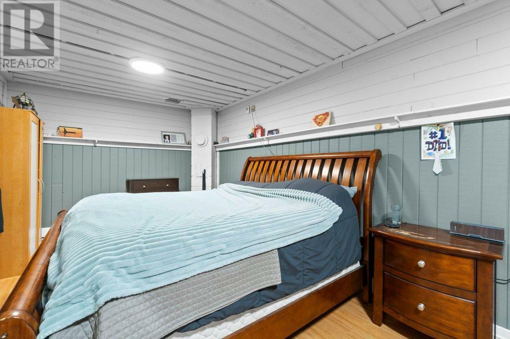 SICAMOUS, British Columbia, V0E 2V0, CA, 4 Bedrooms Bedrooms, ,2 BathroomsBathrooms,Residential,For Sale,1838473
