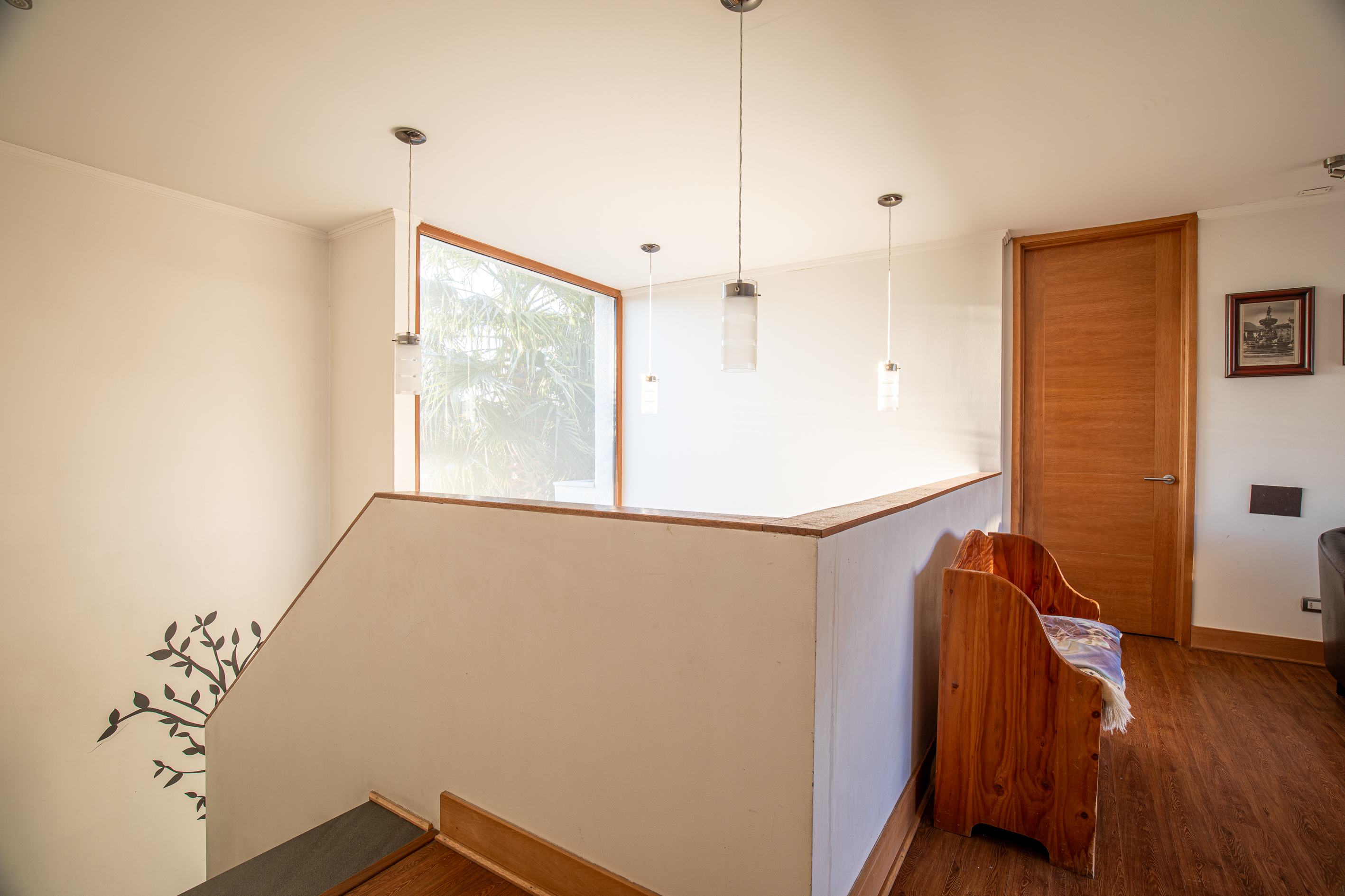  4-Bedroom Home in a Well-Established Gated Community - 物件實景