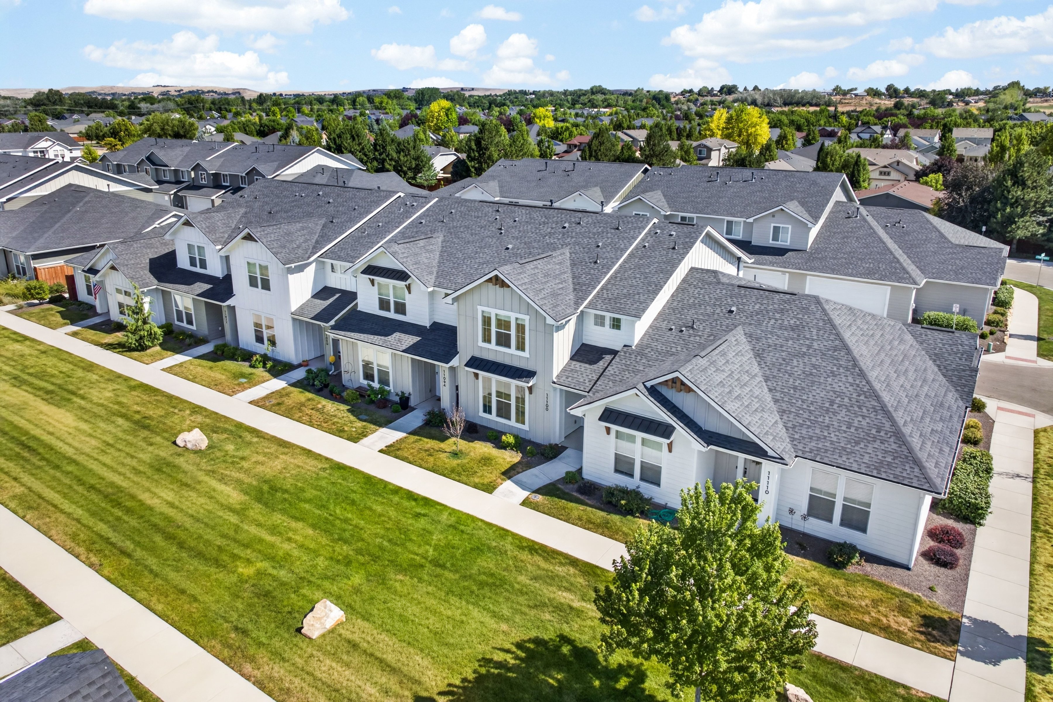  Stylish, Low-Maintenance Living with Resort-Style Amenities - 物件實景