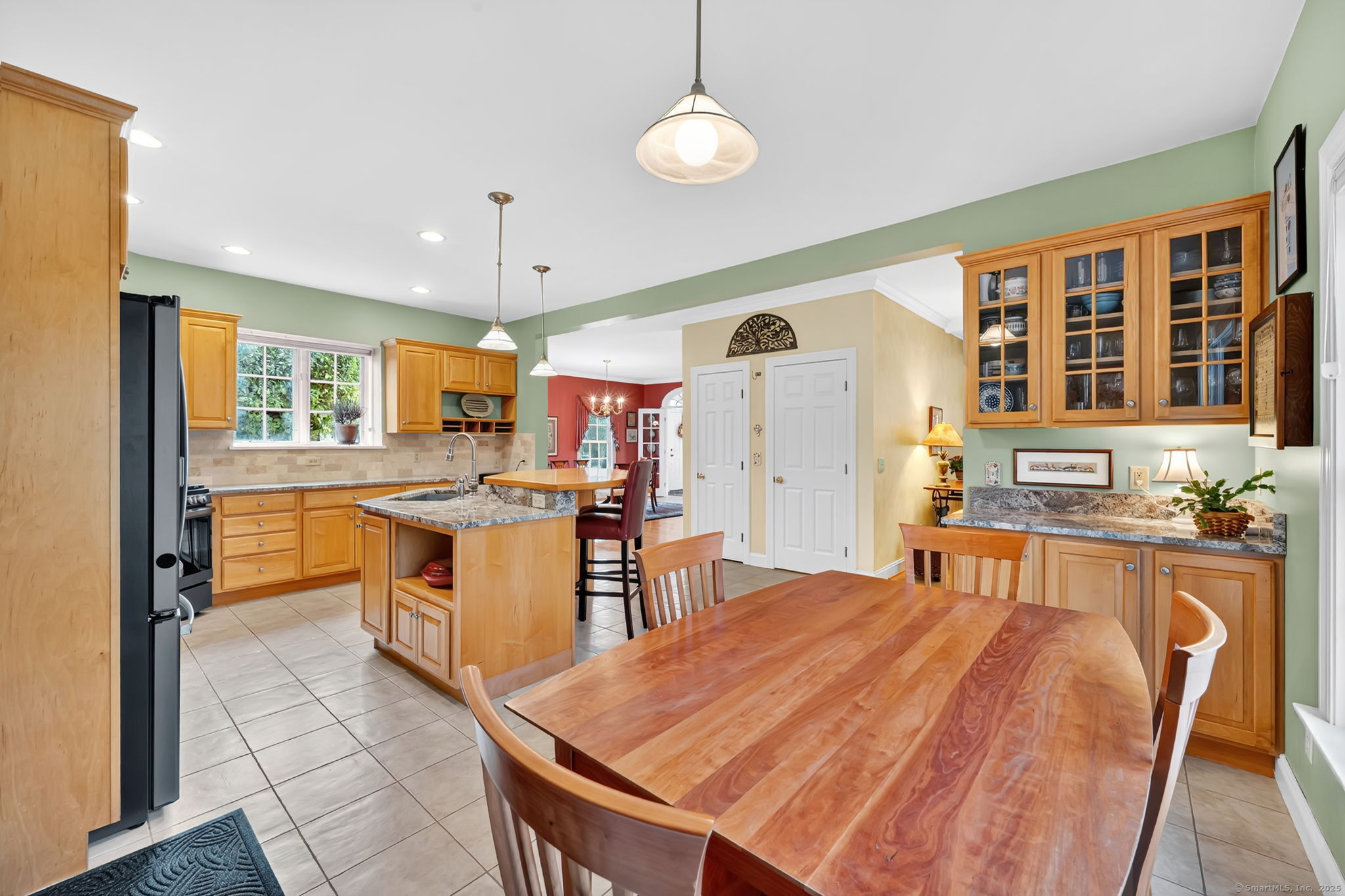 Suffield, Connecticut, 06078, United States, 4 Bedrooms Bedrooms, ,3 BathroomsBathrooms,Residential,For Sale,1988055