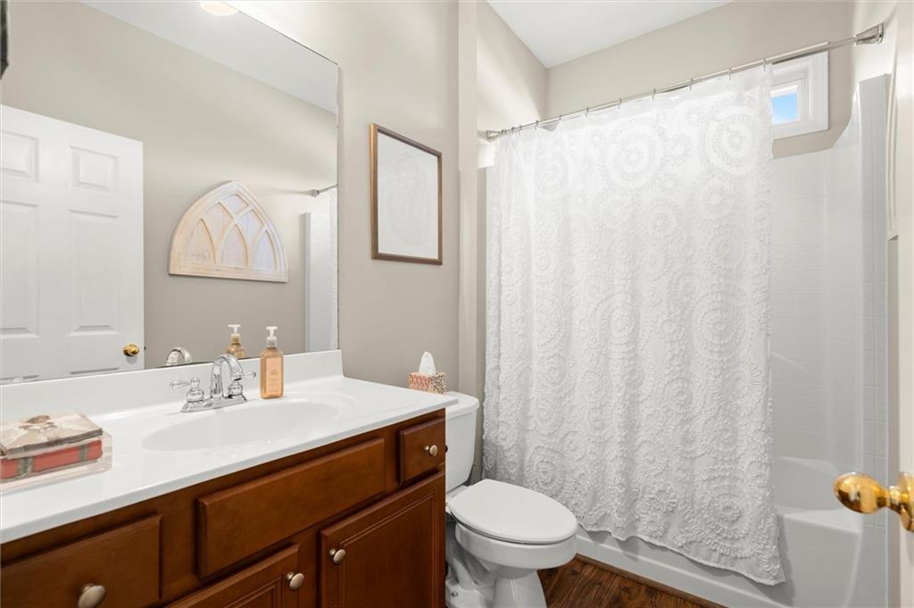 Woodstock, Georgia, 30188, United States, 6 Bedrooms Bedrooms, ,5 BathroomsBathrooms,Residential,For Sale,2009227