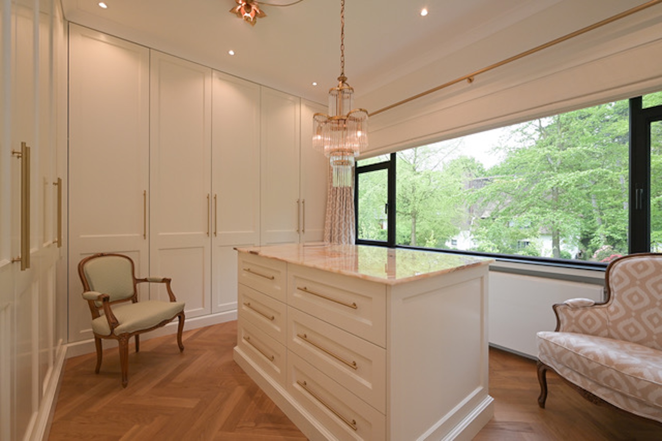  Spacious, turn-key family villa with swimming pool and guest accommodation - 物件實景
