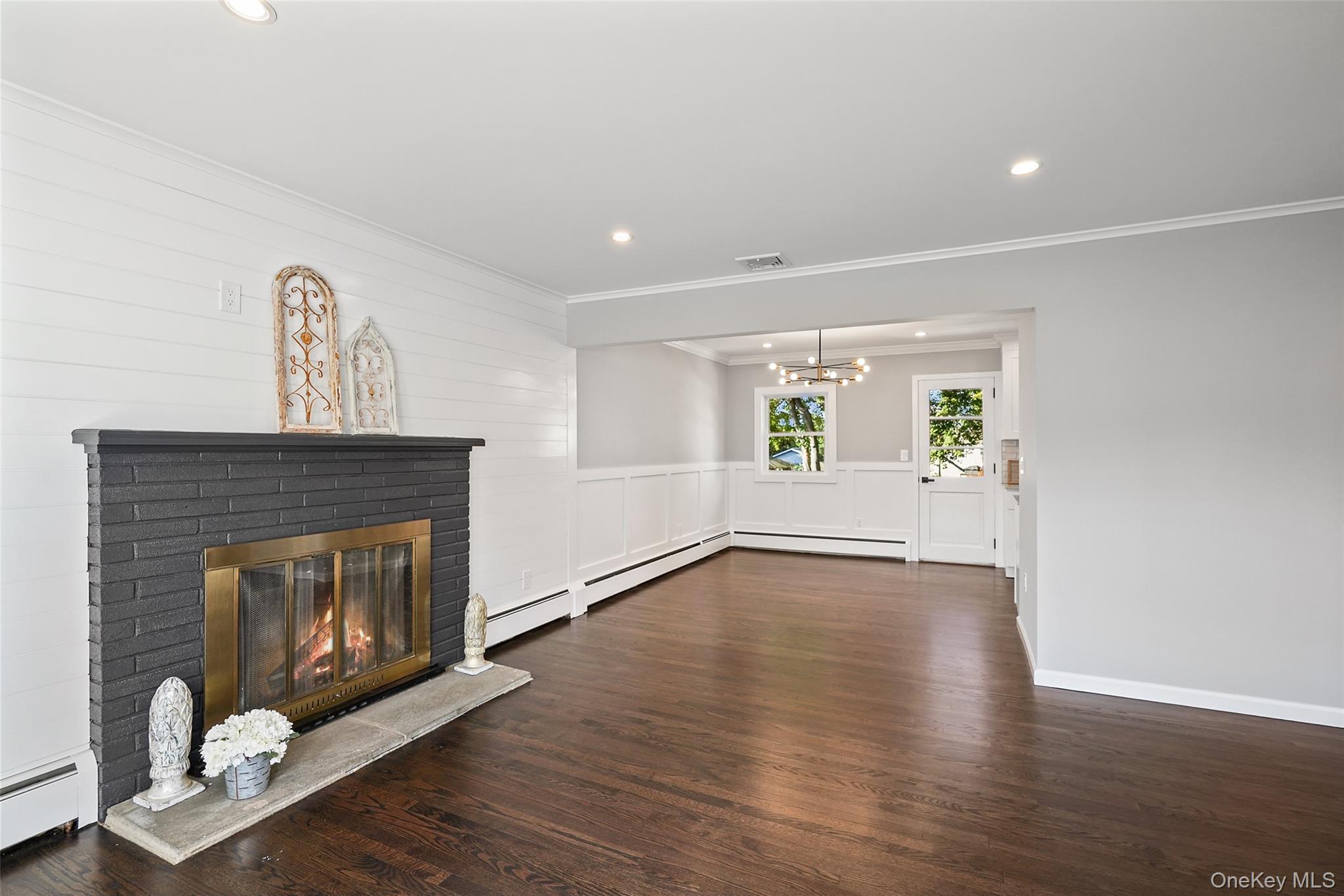 Mount Kisco, New York, 10549, United States, 3 Bedrooms Bedrooms, ,2 BathroomsBathrooms,Residential,For Sale,1942302