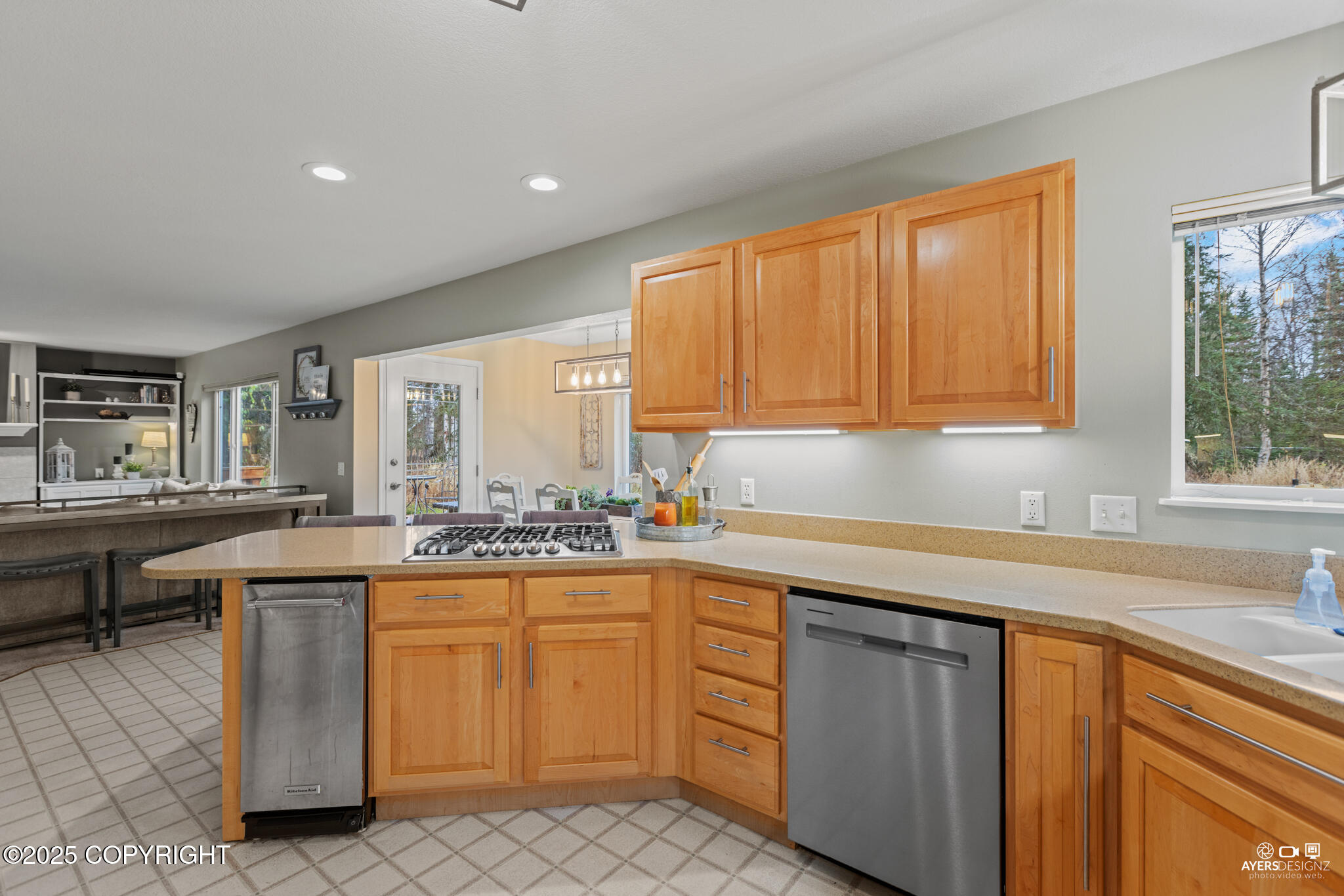 Soldotna, Alaska, 99669, United States, 4 Bedrooms Bedrooms, ,3 BathroomsBathrooms,Residential,For Sale,1981702